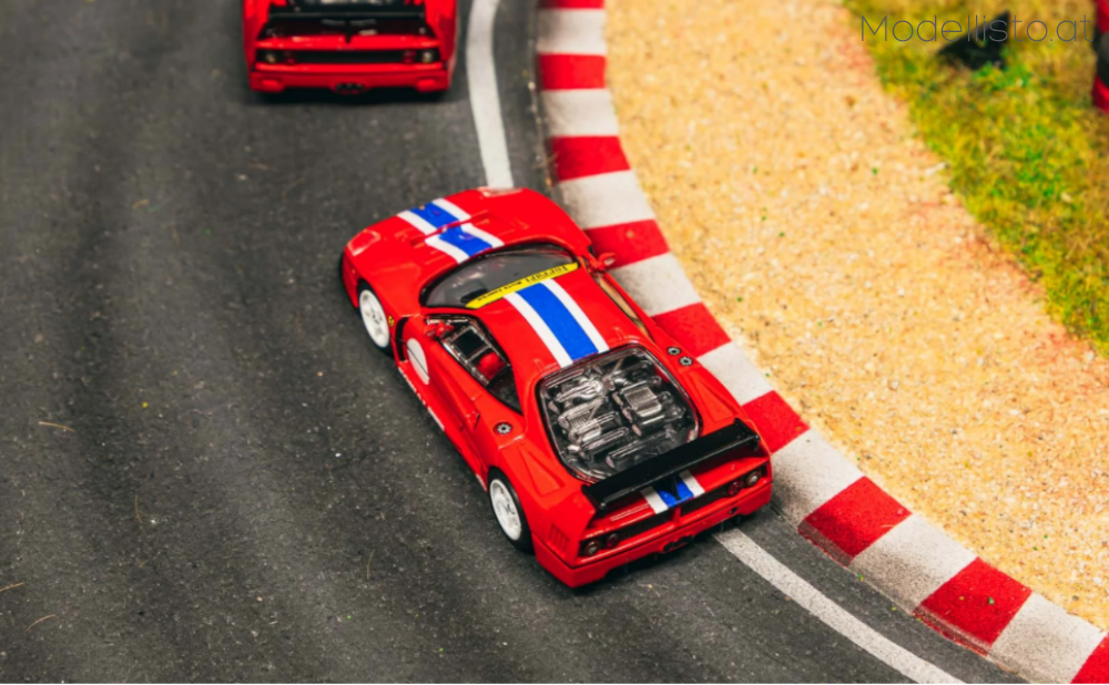 T64-075-RE2 Tarmac Works Ferrari F40 LM, red